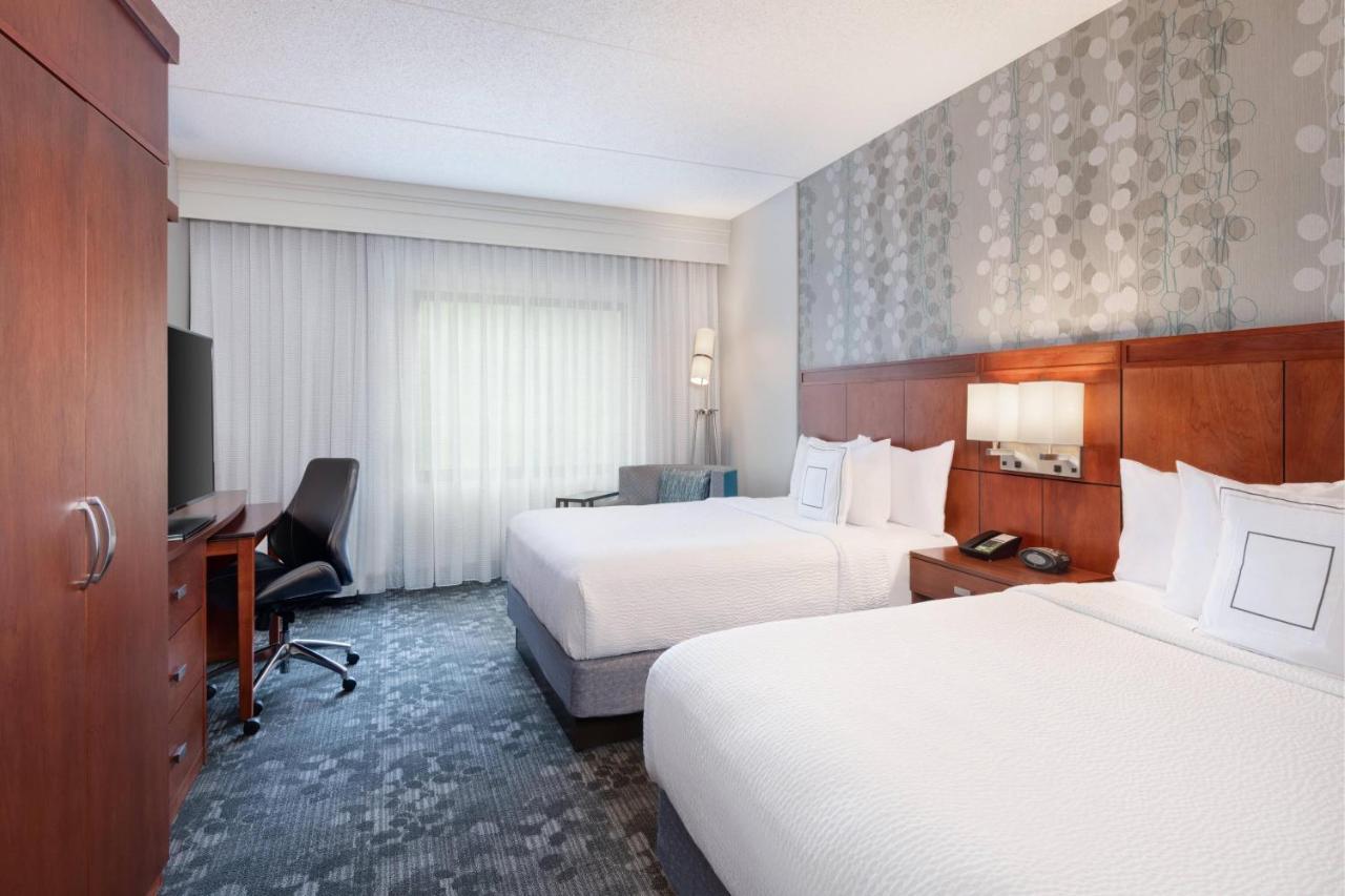Отель Courtyard By Marriott Pittsburgh Washington Meadow Lands Экстерьер фото